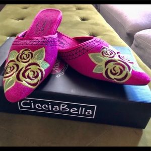 Cicciabella mules (muletini) cosmopolitan color